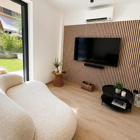 Apartmán Salvatorehomes - Casa Jasmina - Ultra Luxury In The Heart Of With Dream Garden & Direct Infinity Pool Access Bardolino