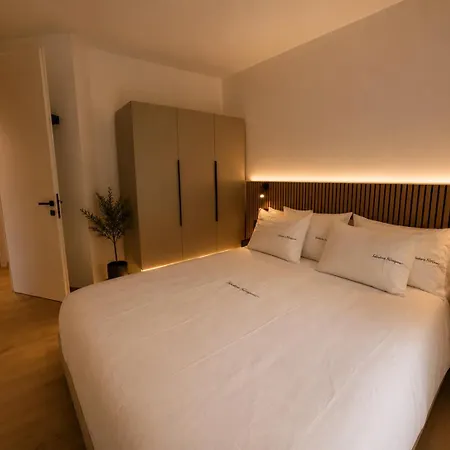 Salvatorehomes - Casa Jasmina - Ultra Luxury In The Heart Of With Dream Garden & Direct Infinity Pool Access Bardolino