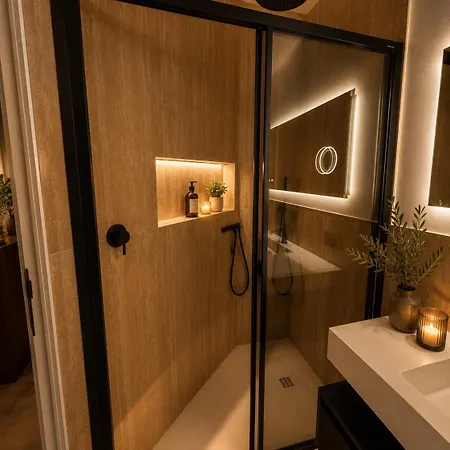 Apartmán Salvatorehomes - Casa Jasmina - Ultra Luxury In The Heart Of With Dream Garden & Direct Infinity Pool Access *