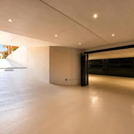 Appartamento Salvatorehomes - Casa Jasmina - Ultra Luxury In The Heart Of With Dream Garden & Direct Infinity Pool Access *
