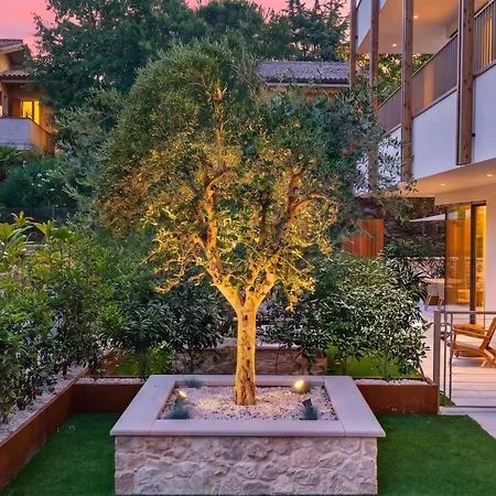 Salvatorehomes - Casa Jasmina - Ultra Luxury In The Heart Of With Dream Garden & Direct Infinity Pool Access Apartman *